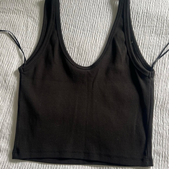 Black Ribbed Crop Top - Picture 2 of 2